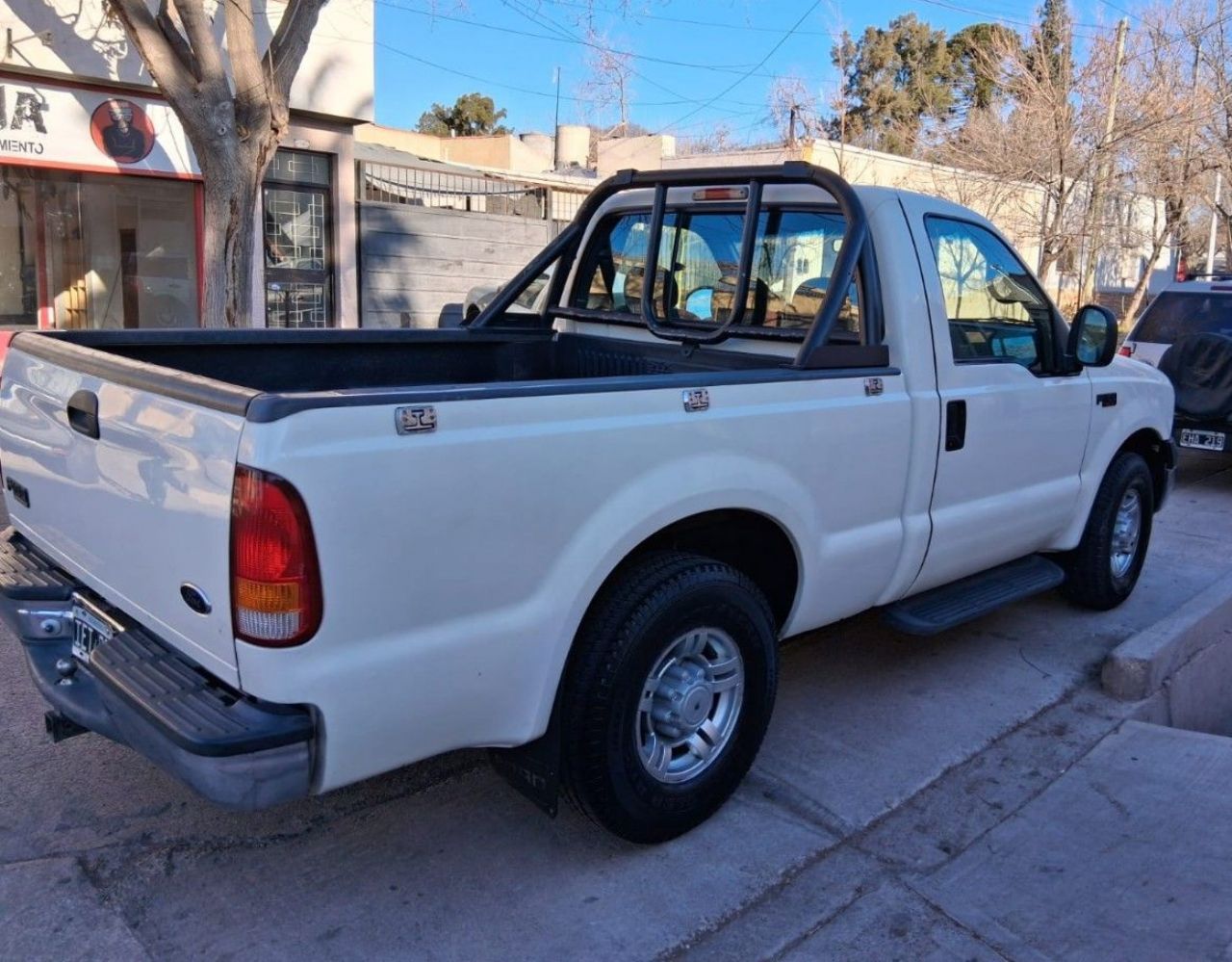 Ford F-100 Usada en Mendoza, deRuedas