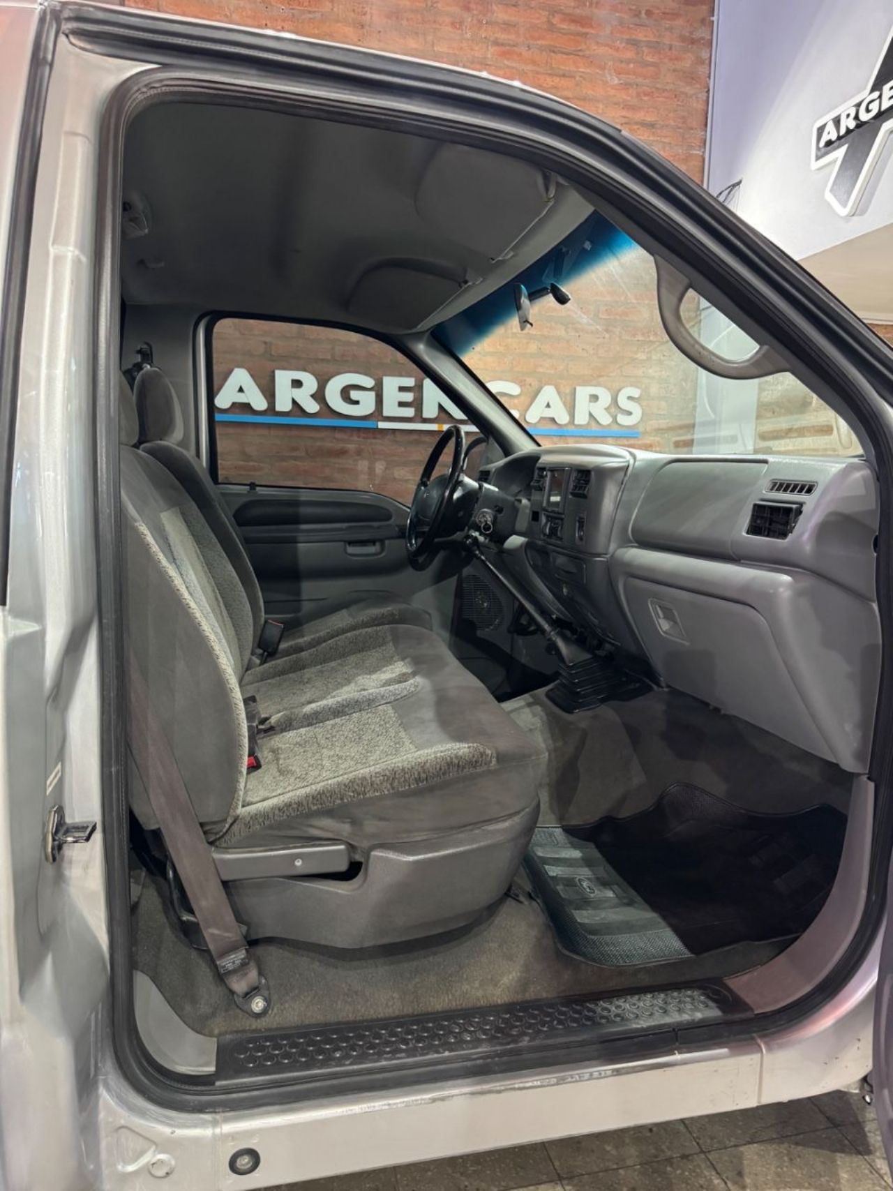 Ford F-100 Usada en San Juan, deRuedas