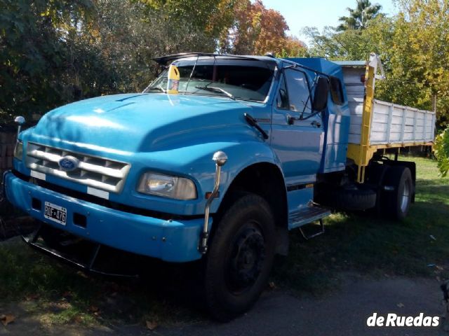 Ford F-14000 Usado en Mendoza, deRuedas