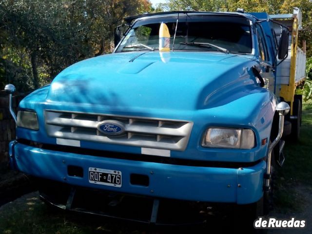 Ford F-14000 Usado en Mendoza, deRuedas