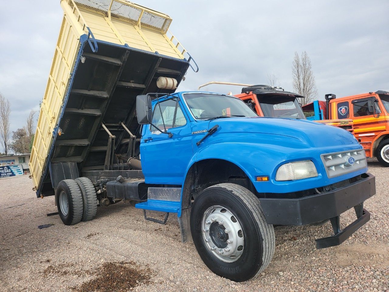 Ford F-14000 Usado en Mendoza, deRuedas