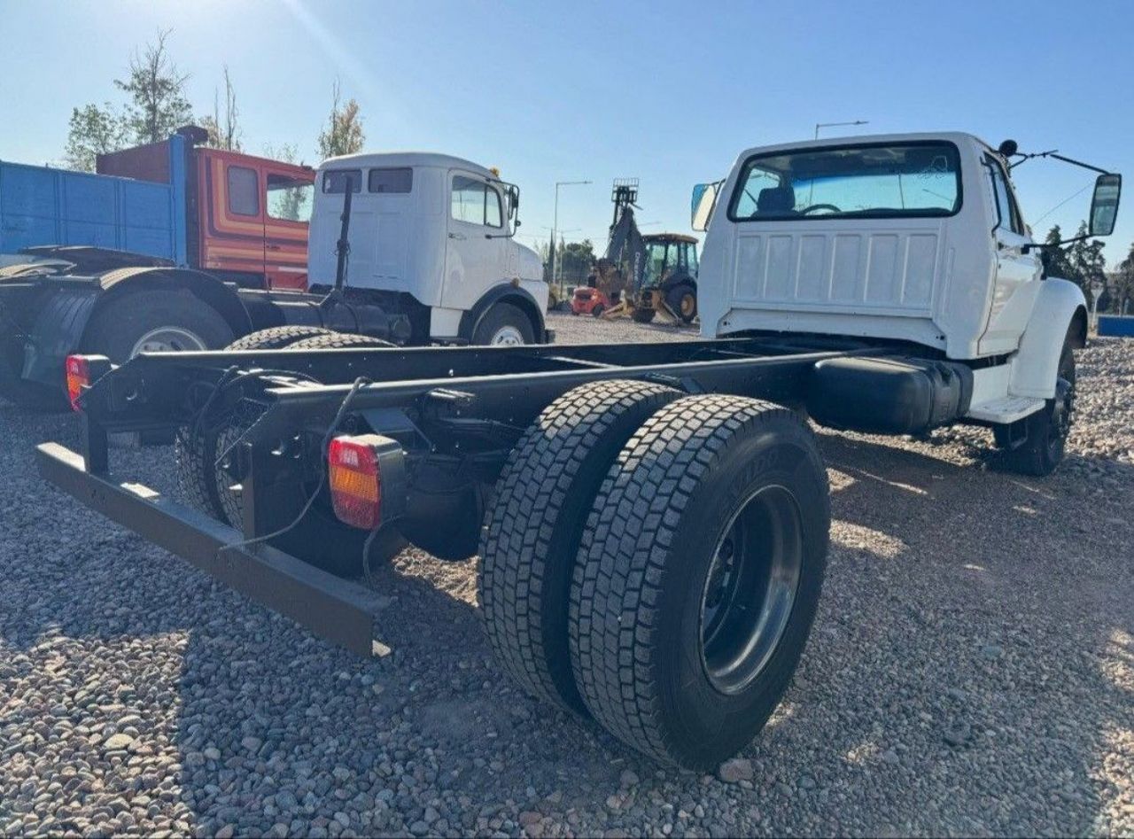 Ford F-14000 Usado en Mendoza, deRuedas