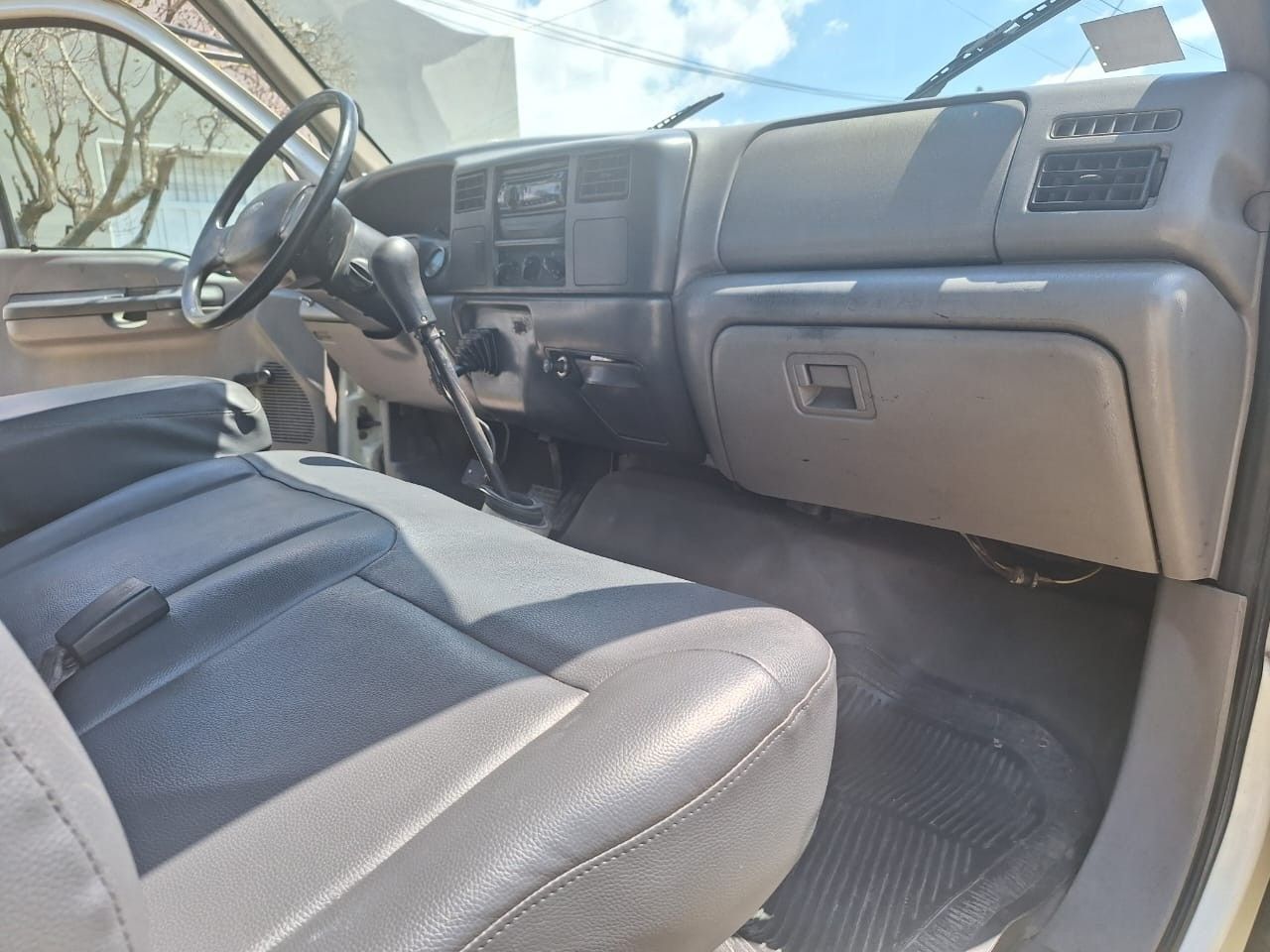 Ford F-14000 Usado en Buenos Aires, deRuedas