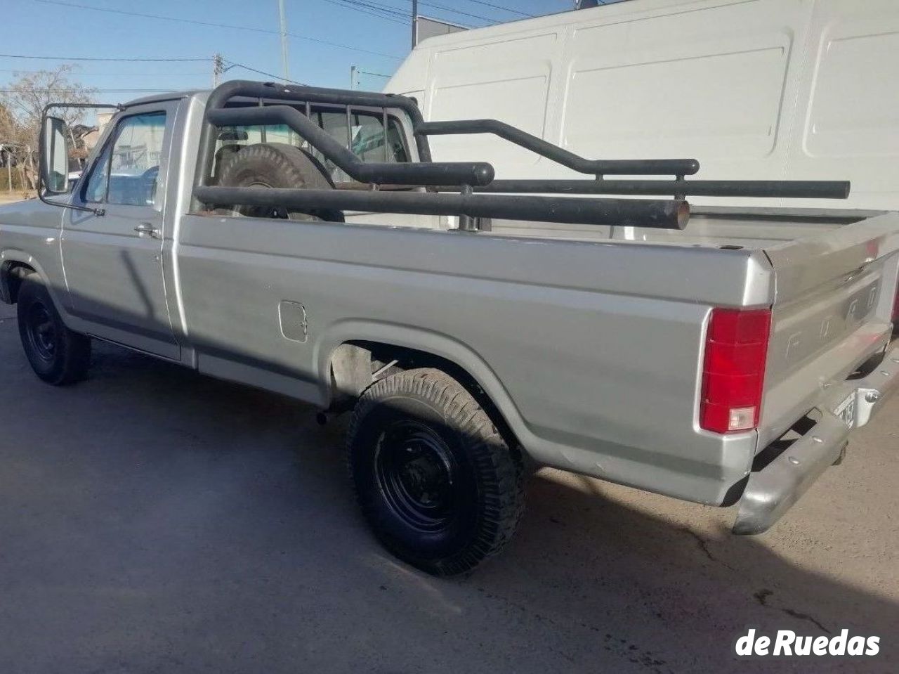Ford F-250 Usada en Mendoza, deRuedas
