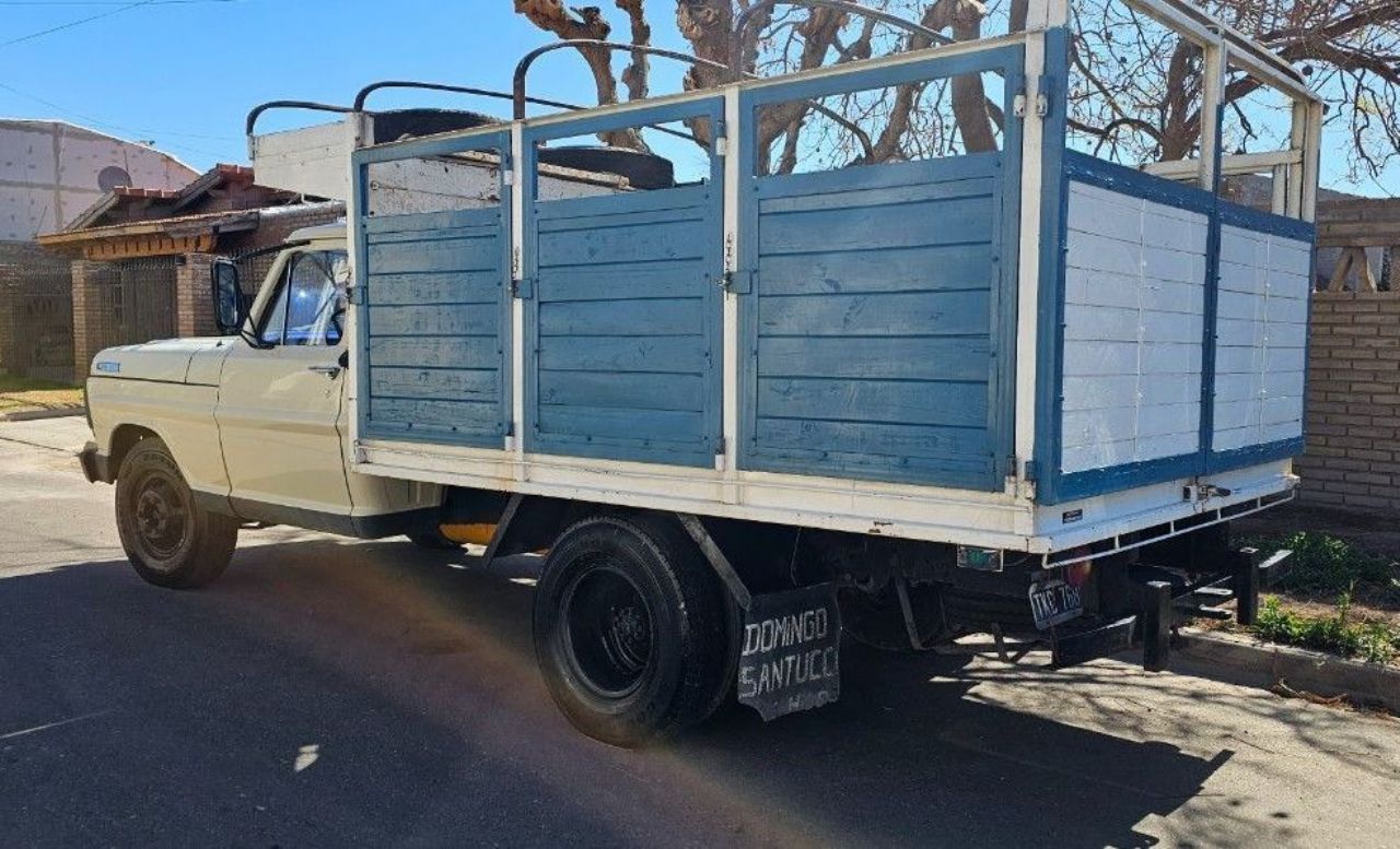 Ford F-350 Usado en Mendoza, deRuedas
