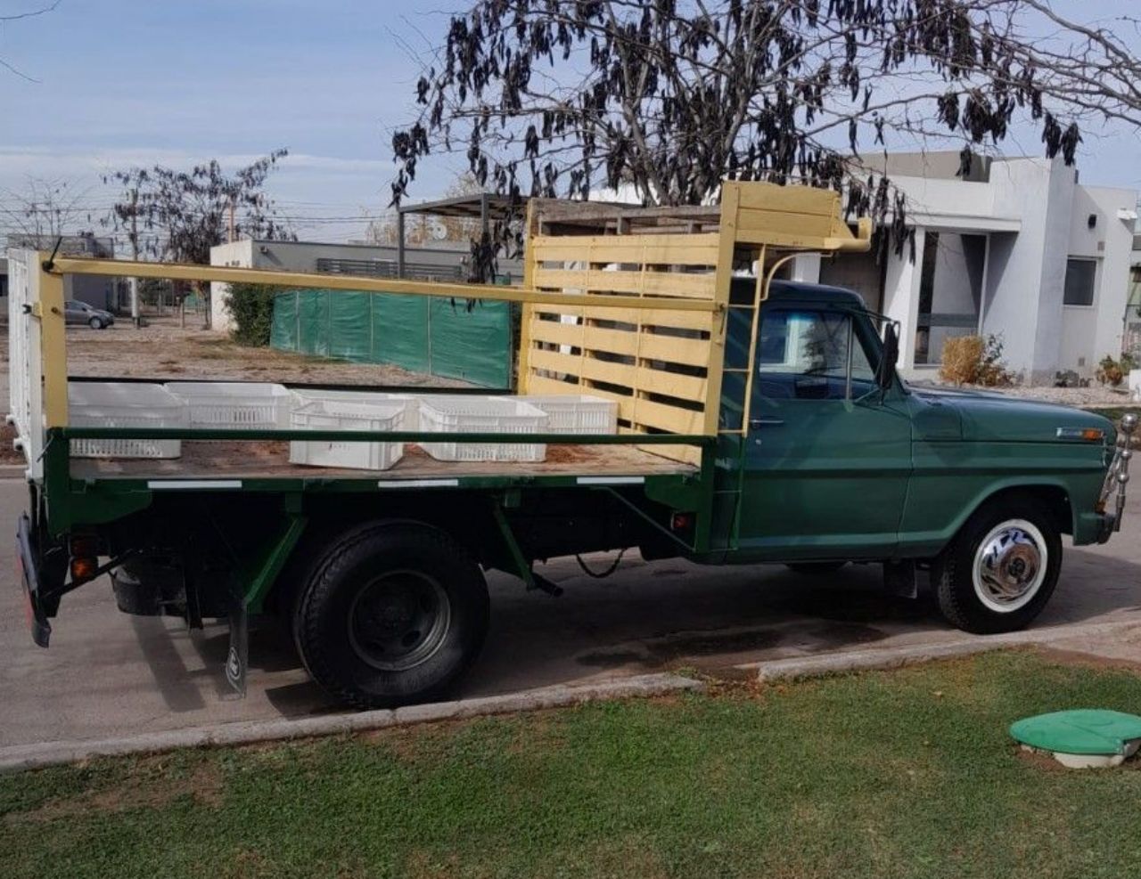 Ford F-350 Usado en Mendoza, deRuedas