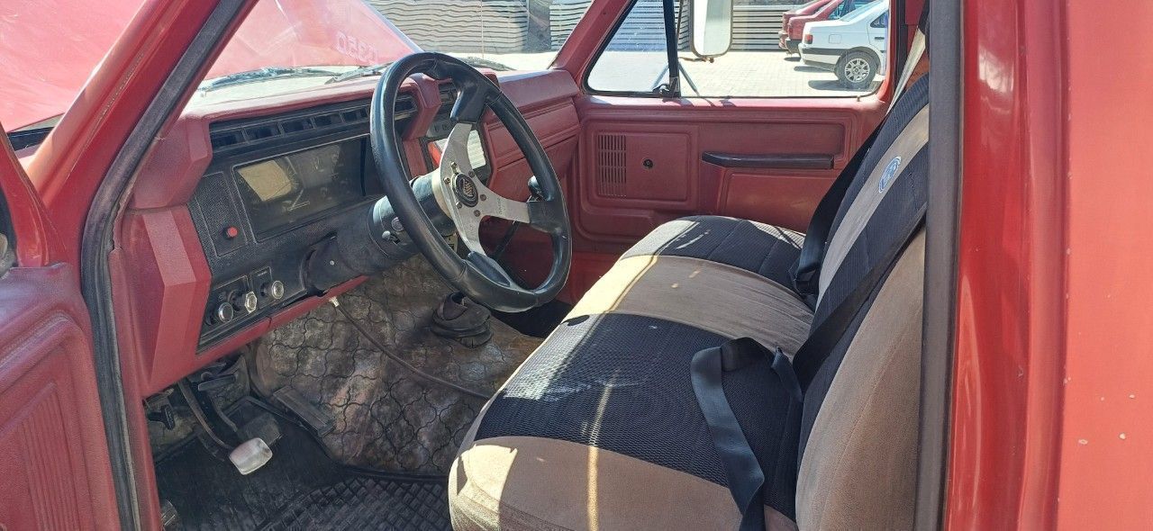 Ford F-350 Usado en Mendoza, deRuedas