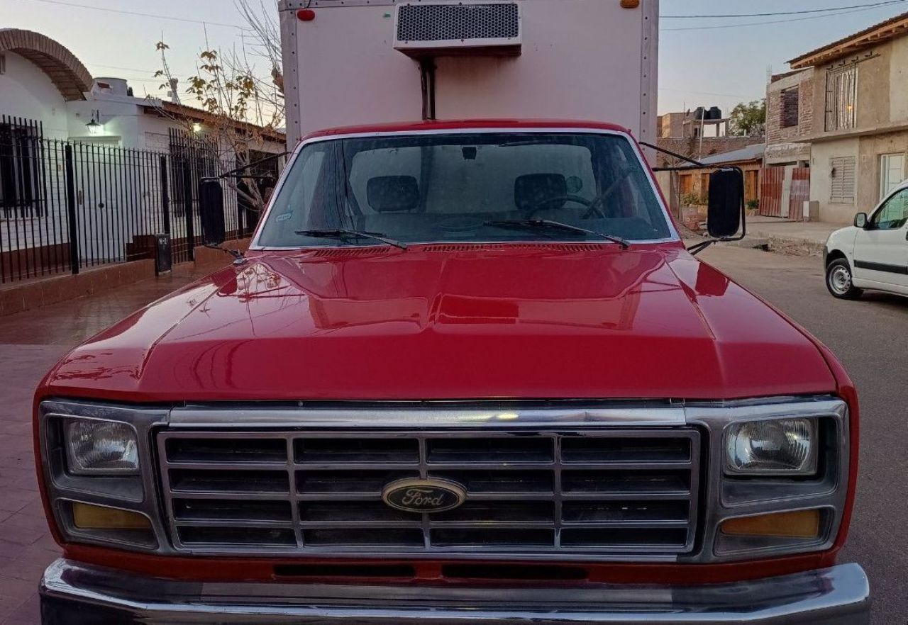 Ford F-350 Usado en Mendoza, deRuedas