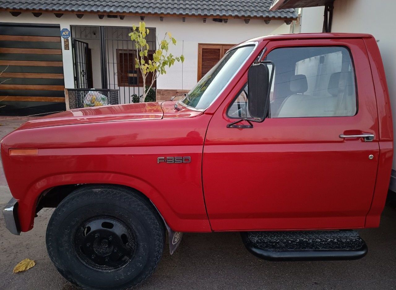 Ford F-350 Usado en Mendoza, deRuedas