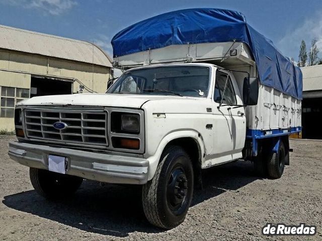 Ford F-400 Usado en Mendoza, deRuedas