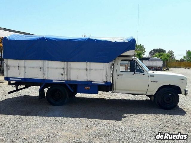 Ford F-400 Usado en Mendoza, deRuedas