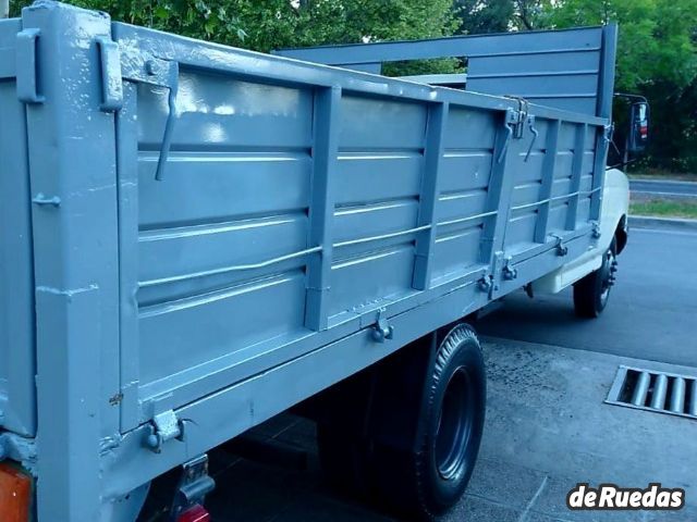 Ford F-400 Usado en Mendoza, deRuedas