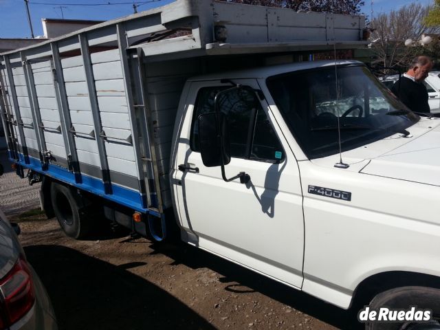 Ford F-4000 Usado en Mendoza, deRuedas