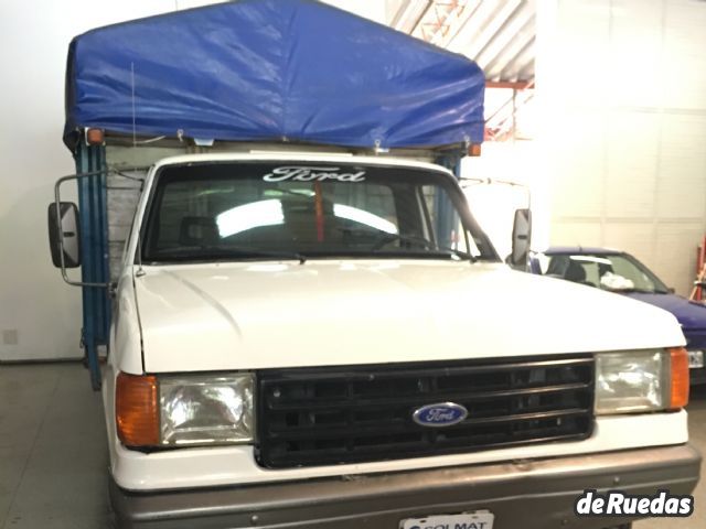 Ford F-4000 Usado en Mendoza, deRuedas