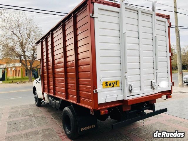 Ford F-4000 Usado en Mendoza, deRuedas