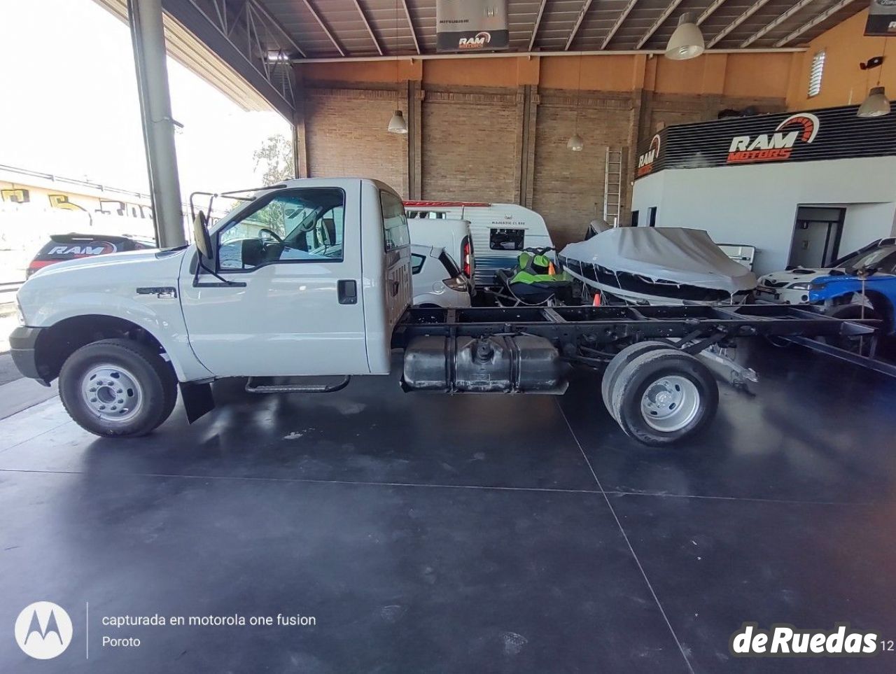 Ford F-4000 Usado en Mendoza, deRuedas