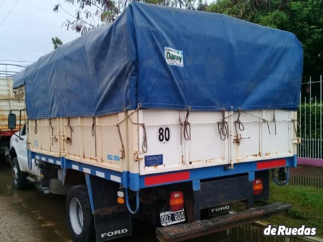 Ford F-4000 Usado en Mendoza, deRuedas