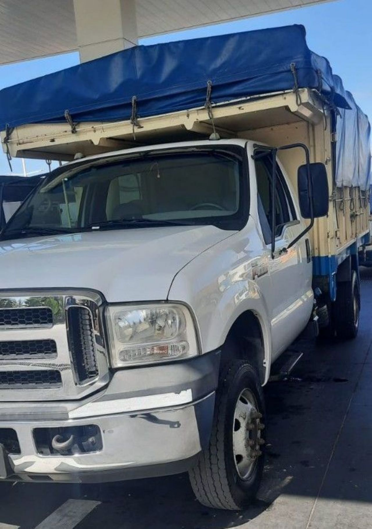 Ford F-4000 Usado en Mendoza, deRuedas