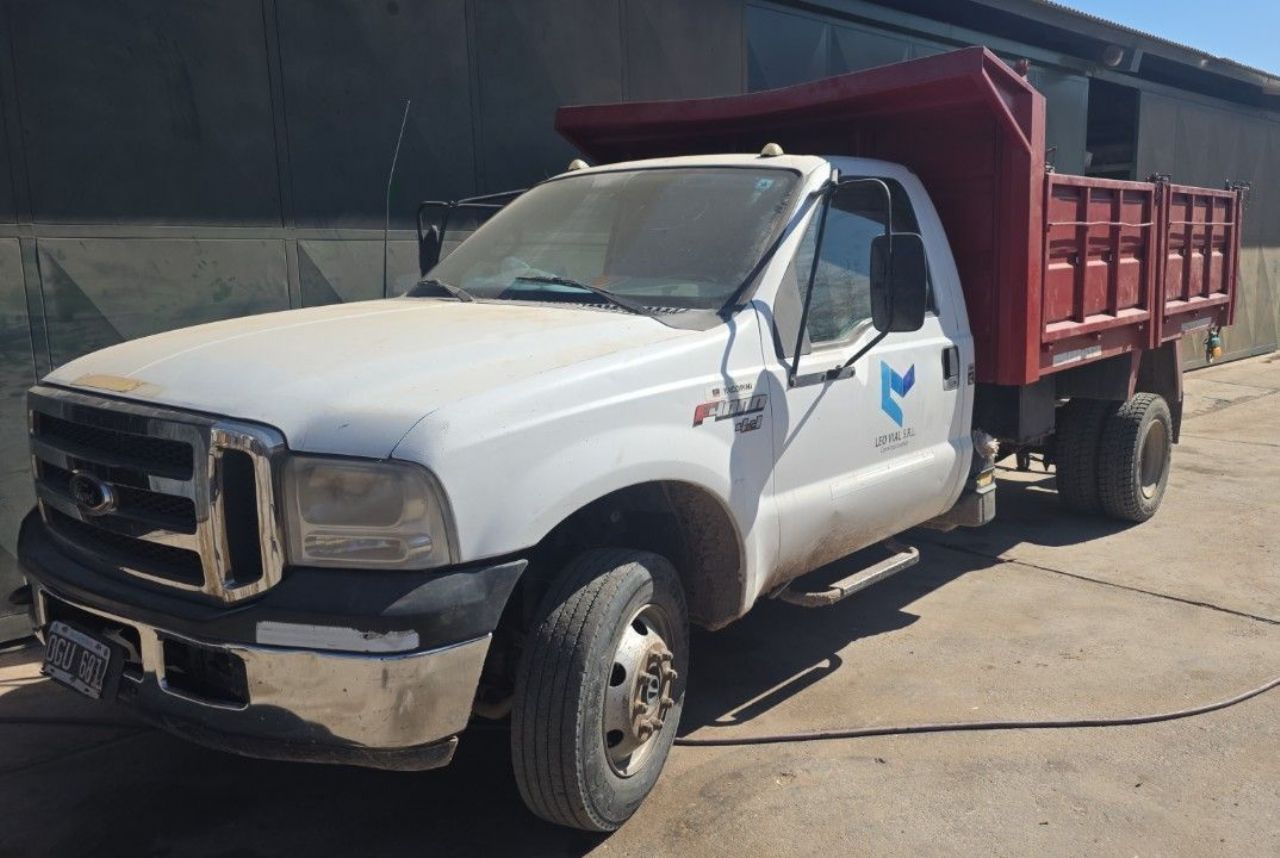 Ford F-4000 Usado en Mendoza, deRuedas