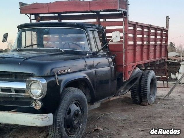 Ford F-500 Usado en Mendoza, deRuedas