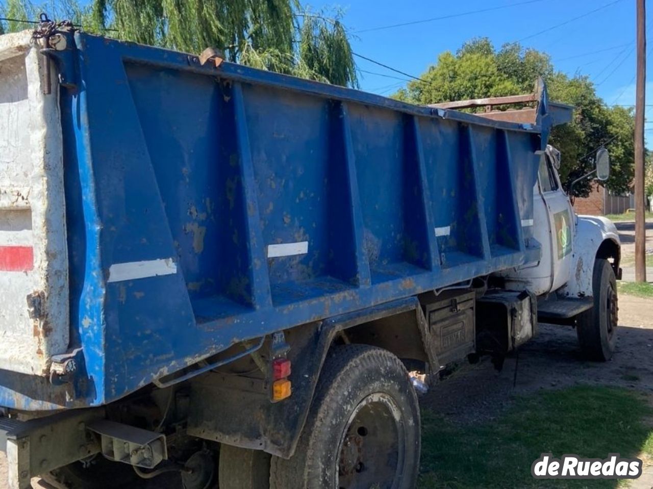 Ford F-6000 Usado en Buenos Aires, deRuedas