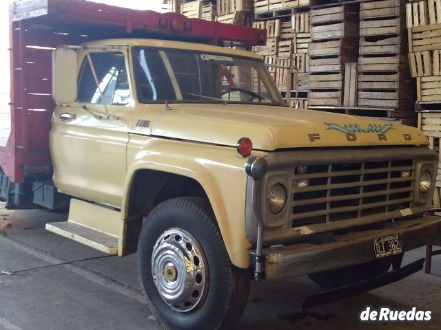 Ford F-6000 Usado en Mendoza, deRuedas