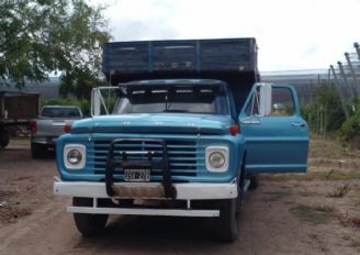 Ford F-700 Usado en Mendoza