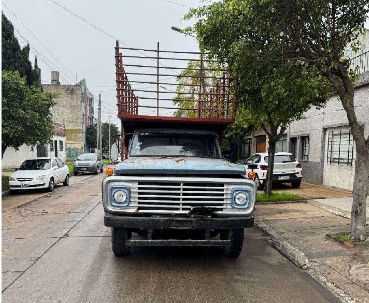 Ford F-7000 Usado en Buenos Aires, deRuedas