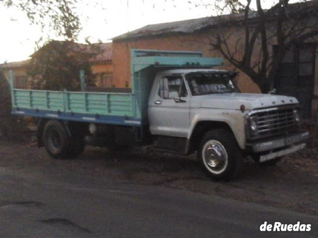 Ford F-7000 Usado en Mendoza, deRuedas