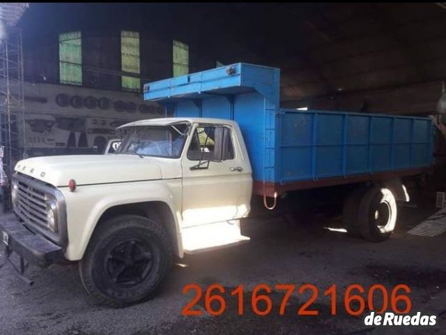 Ford F-7000 Usado en Mendoza, deRuedas