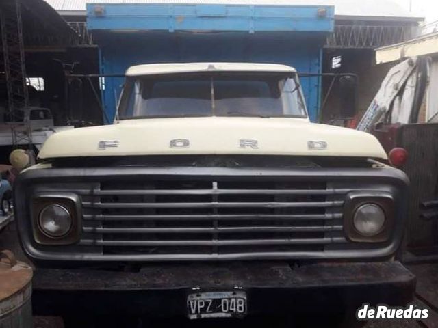 Ford F-7000 Usado en Mendoza, deRuedas