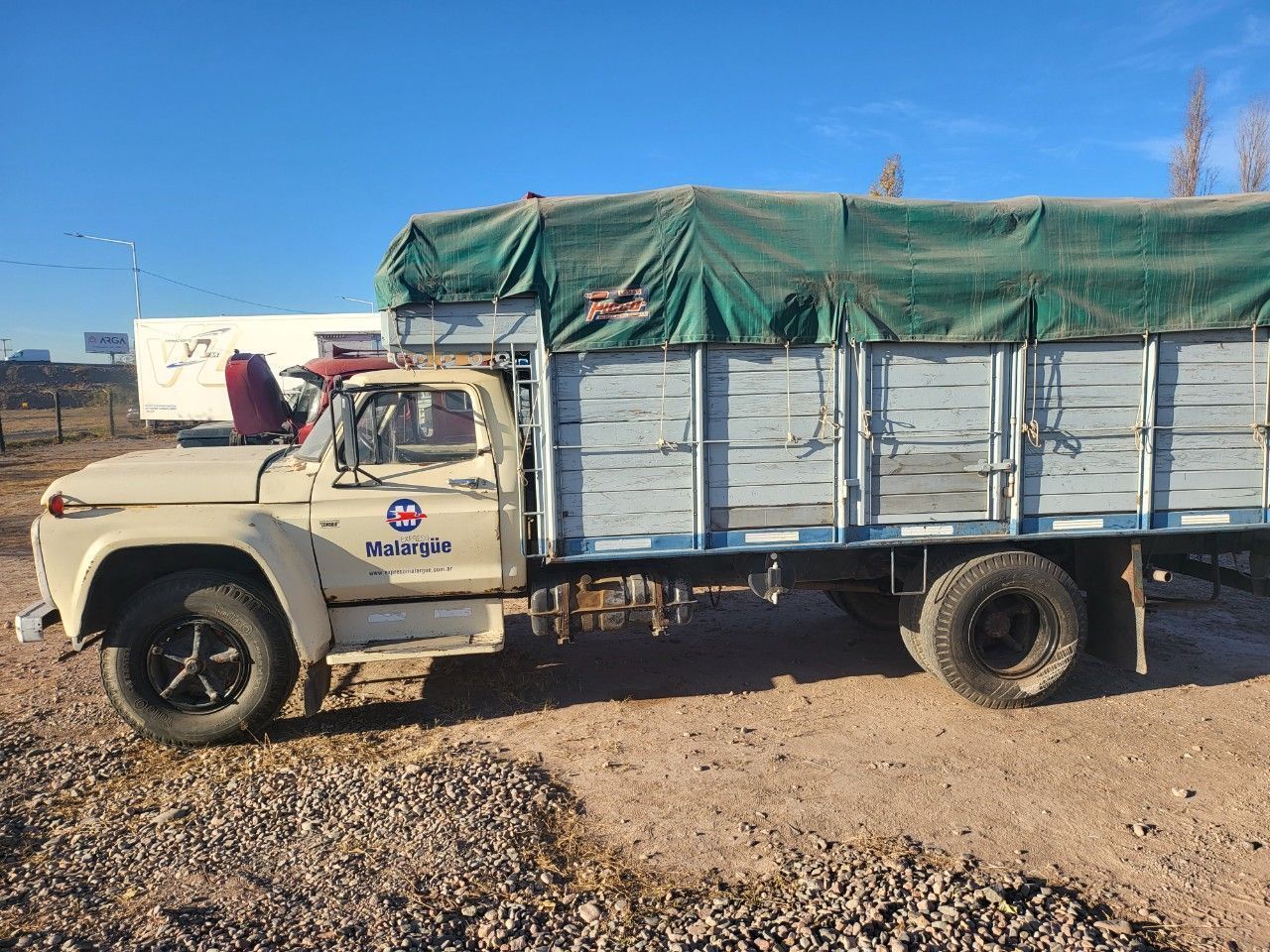 Ford F-7000 Usado en Mendoza, deRuedas