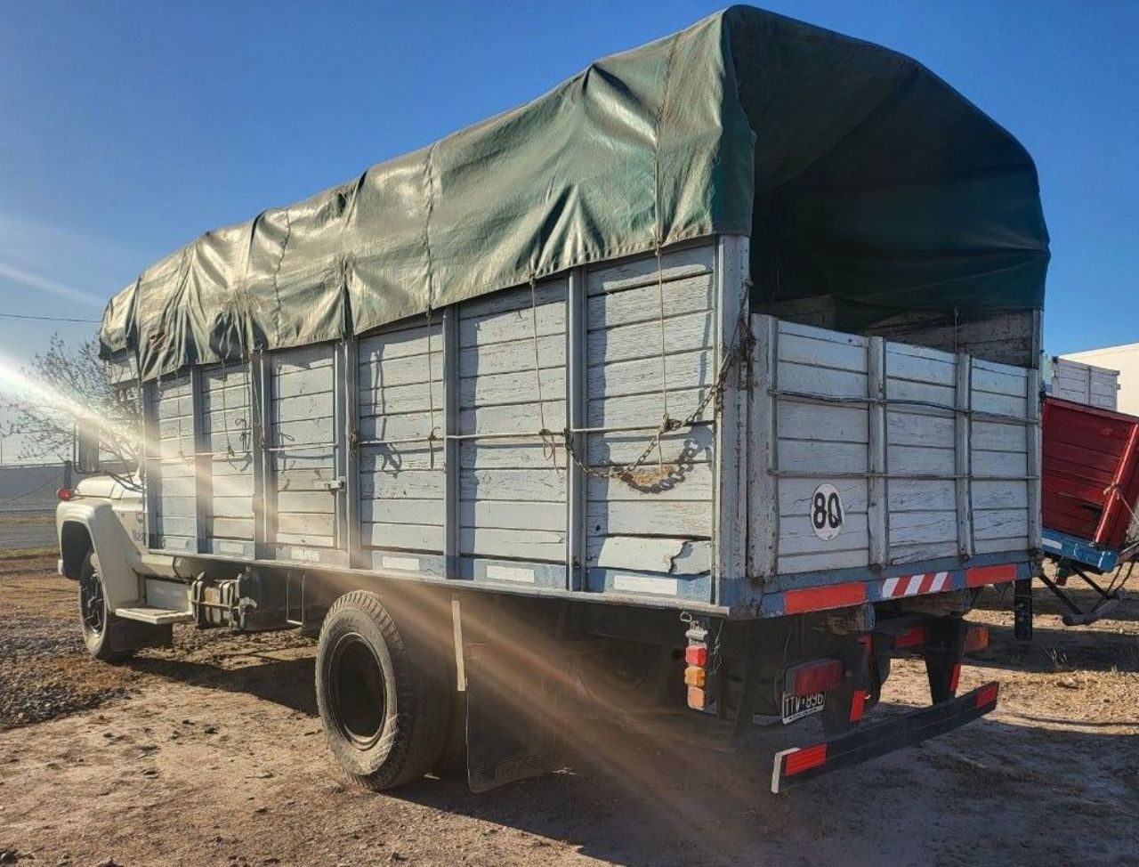 Ford F-7000 Usado en Mendoza, deRuedas