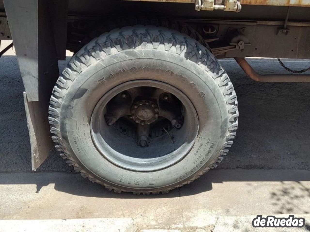 Ford F-7000 Usado en Mendoza, deRuedas