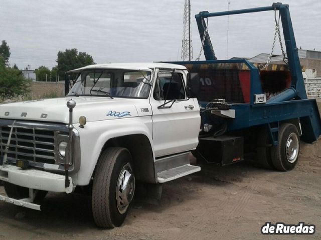 Ford F-7000 Usado en Mendoza, deRuedas