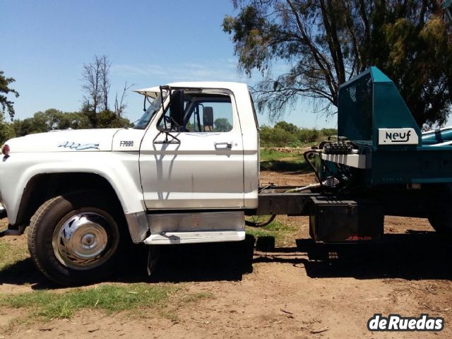 Ford F-7000 Usado en Mendoza, deRuedas