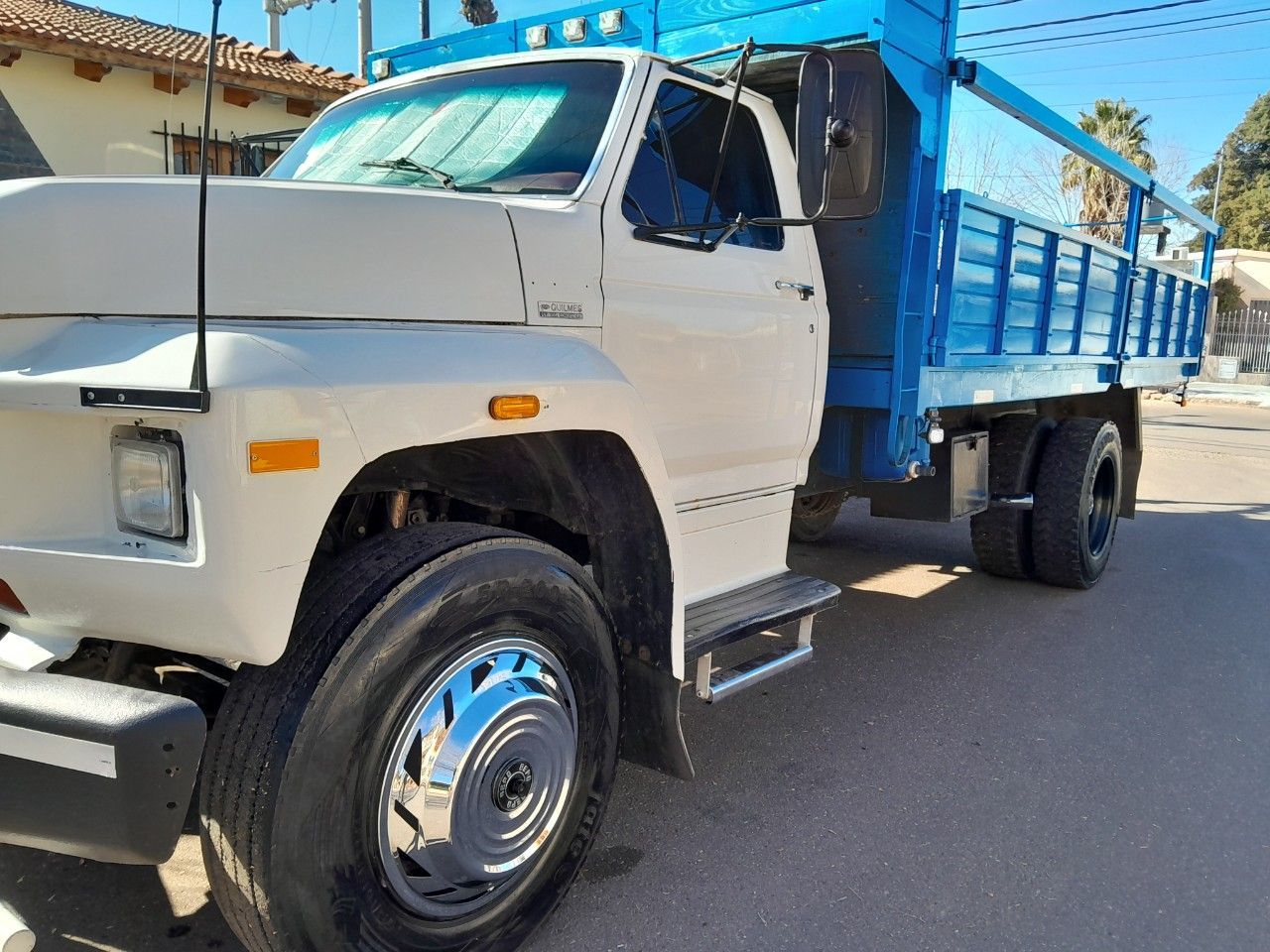 Ford F-7000 Usado en Mendoza, deRuedas
