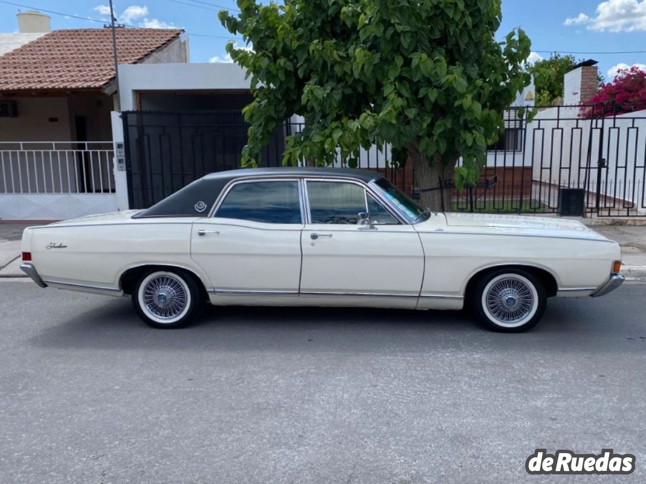 Ford Fairlane Usado en San Juan, deRuedas