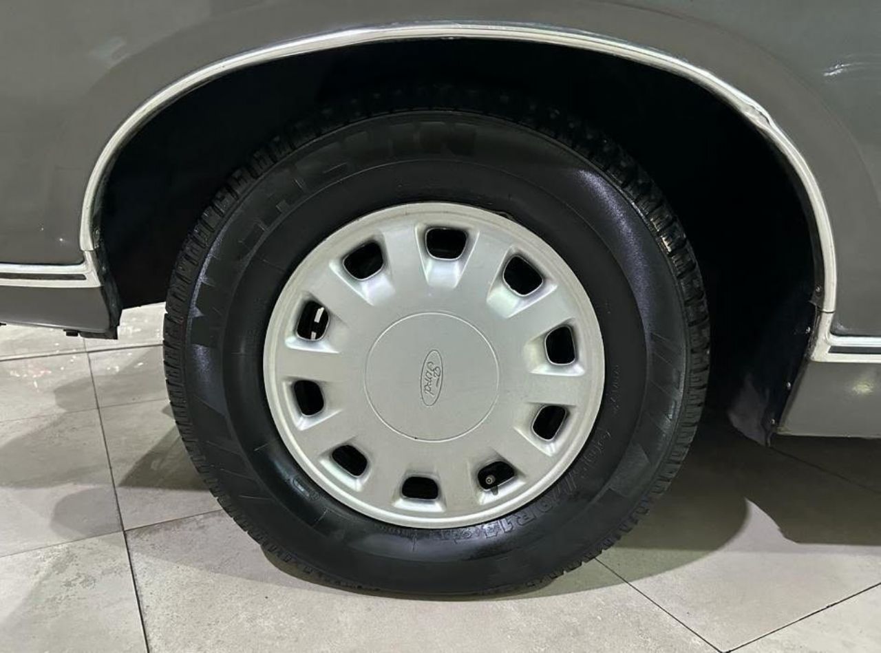 Ford Fairlane Usado en Buenos Aires, deRuedas