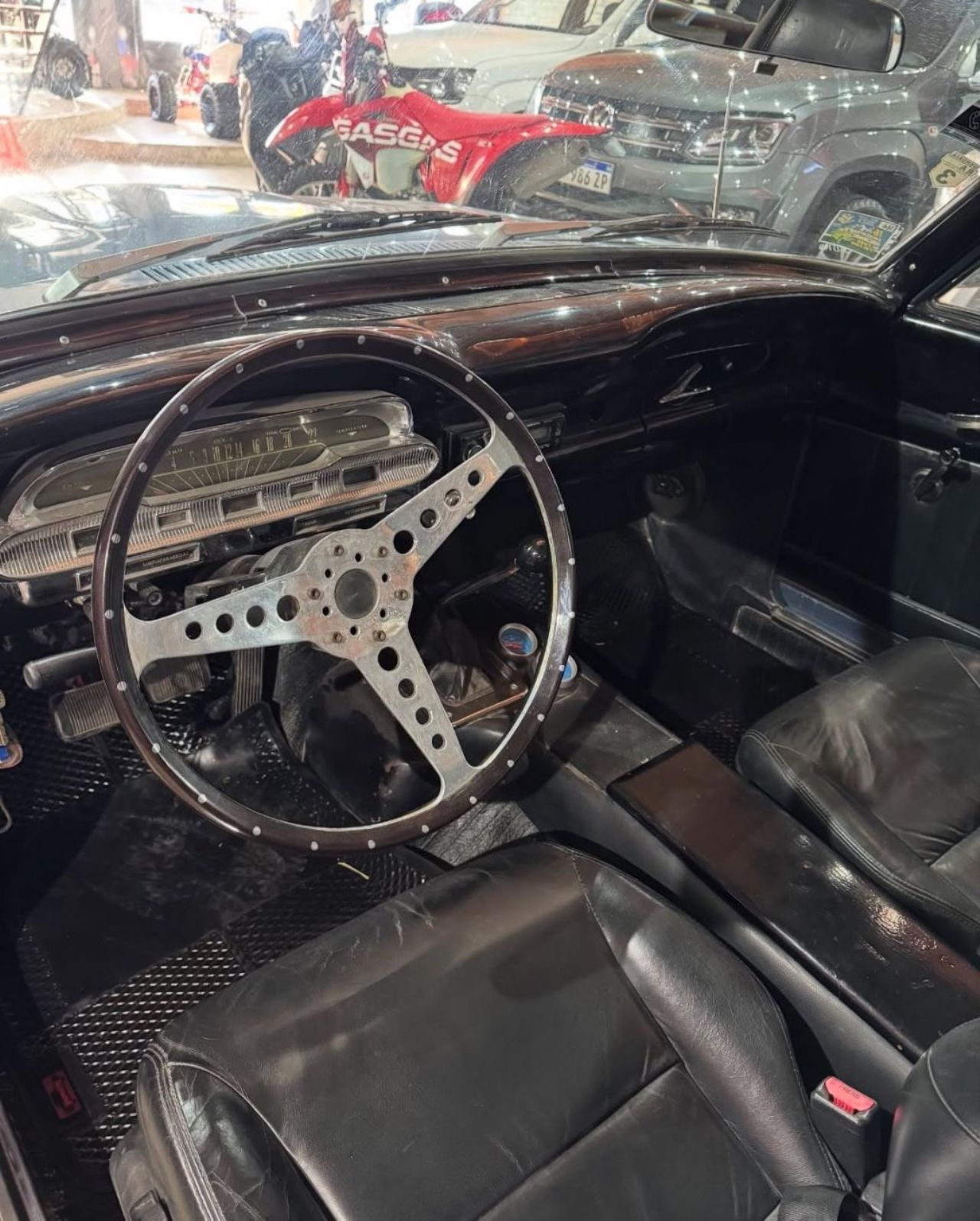 Ford Falcon Usado en San Juan, deRuedas