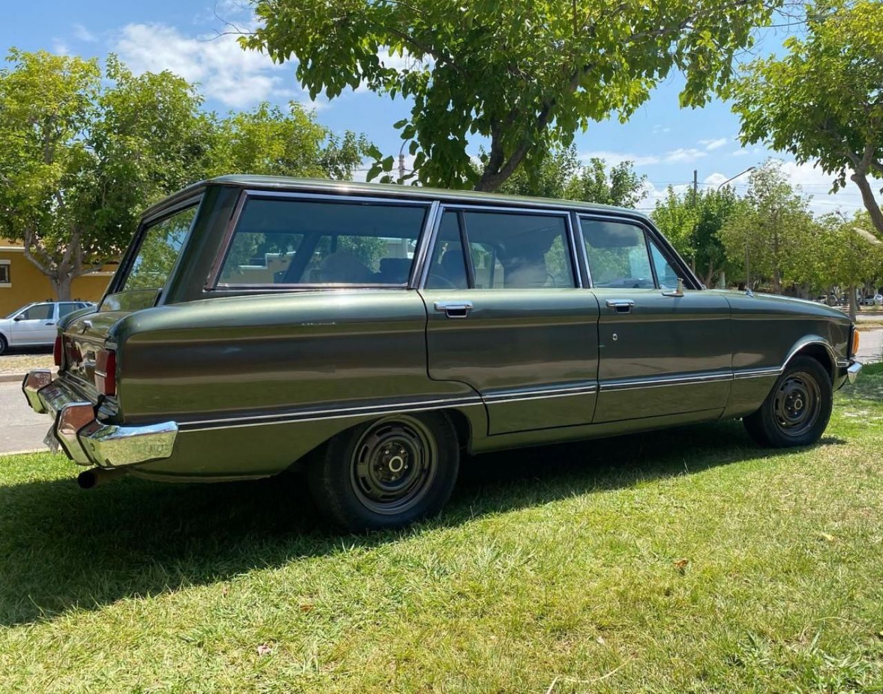 Ford Falcon Usado en San Juan, deRuedas