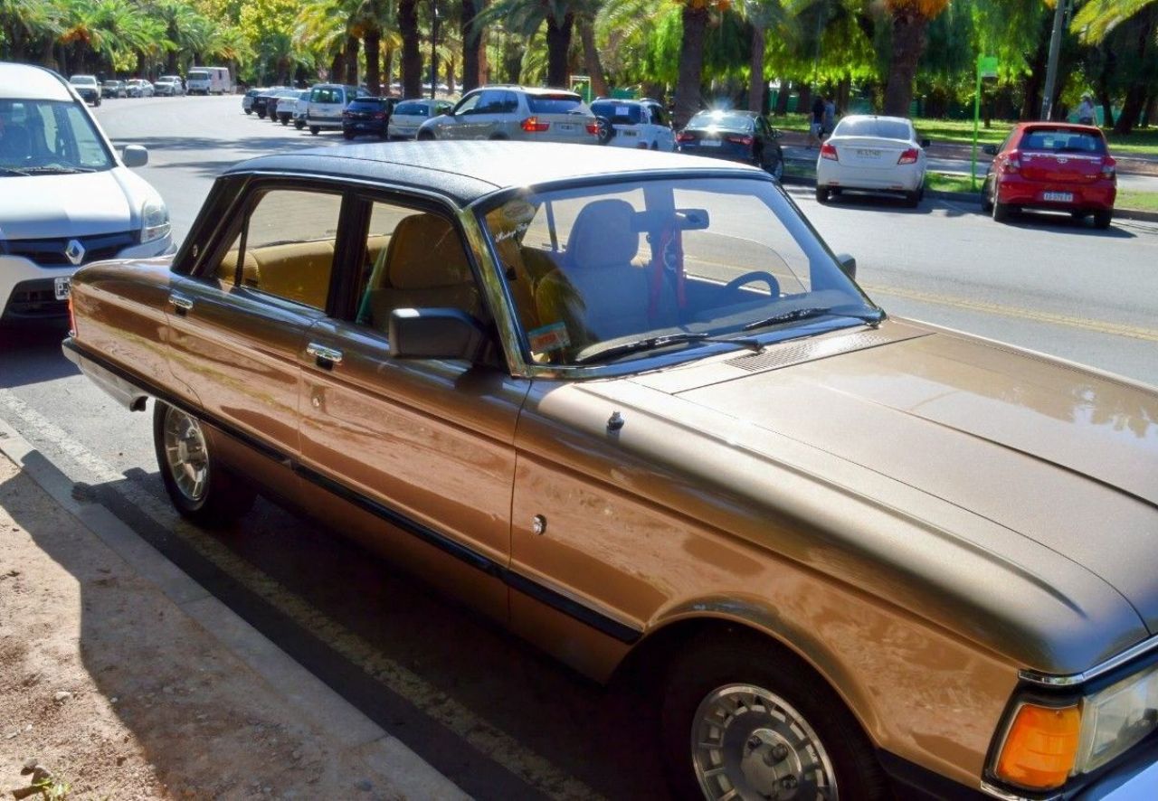 Ford Falcon Usado en Mendoza, deRuedas
