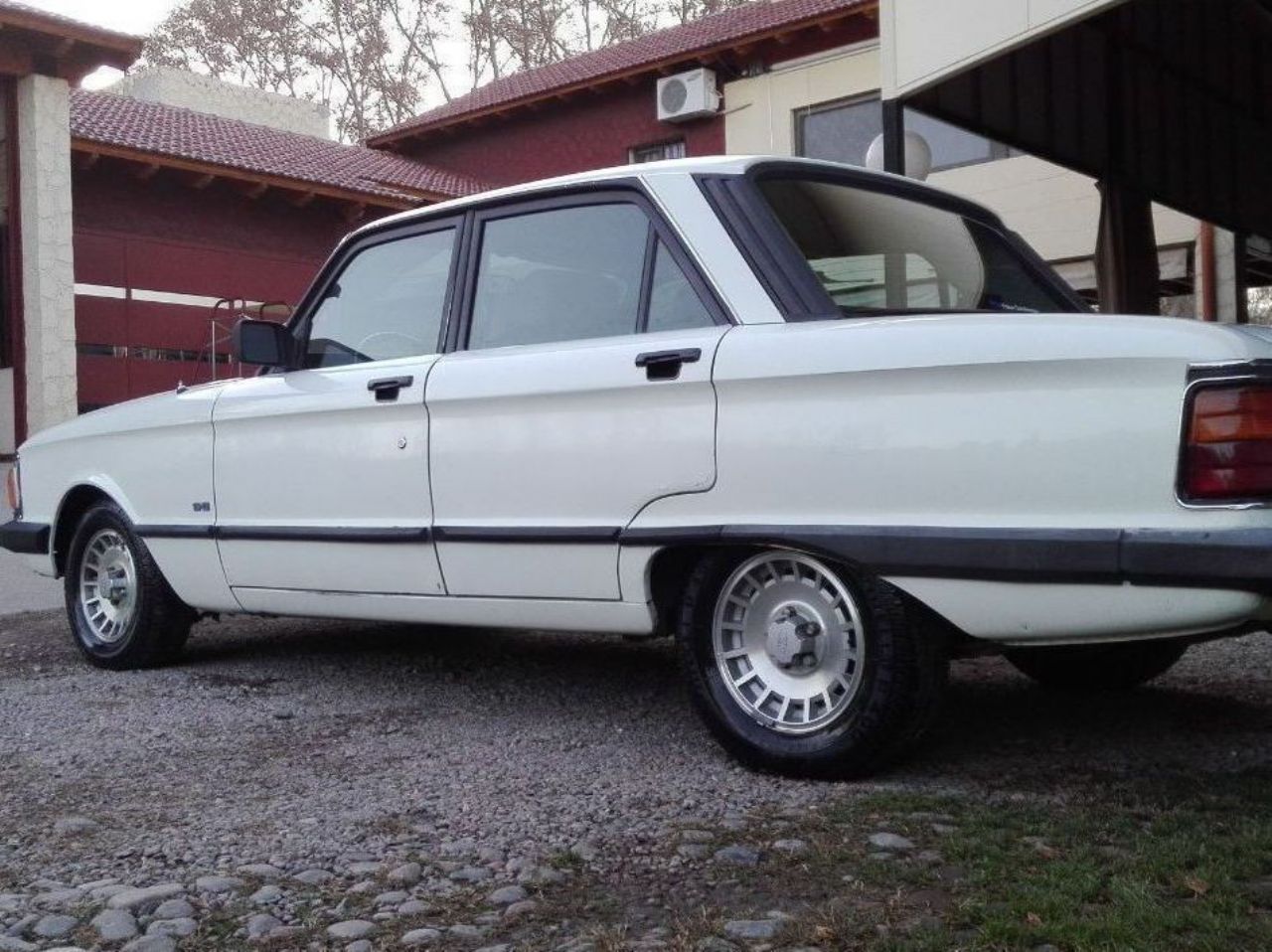 Ford Falcon Usado en Mendoza, deRuedas