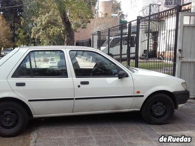 Ford Fiesta Usado en Mendoza, deRuedas