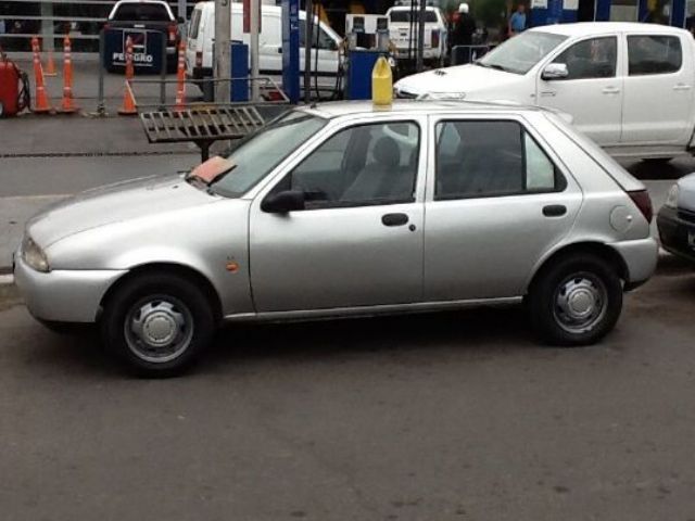 Ford Fiesta Usado en Mendoza, deRuedas