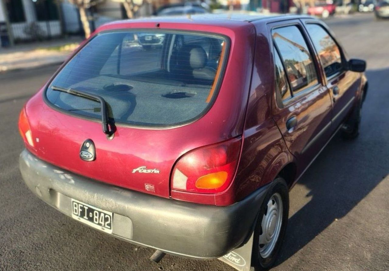 Ford Fiesta Usado en Mendoza, deRuedas