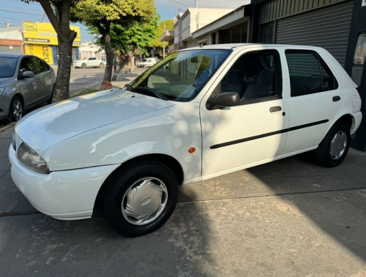 Ford Fiesta Usado en Córdoba, deRuedas