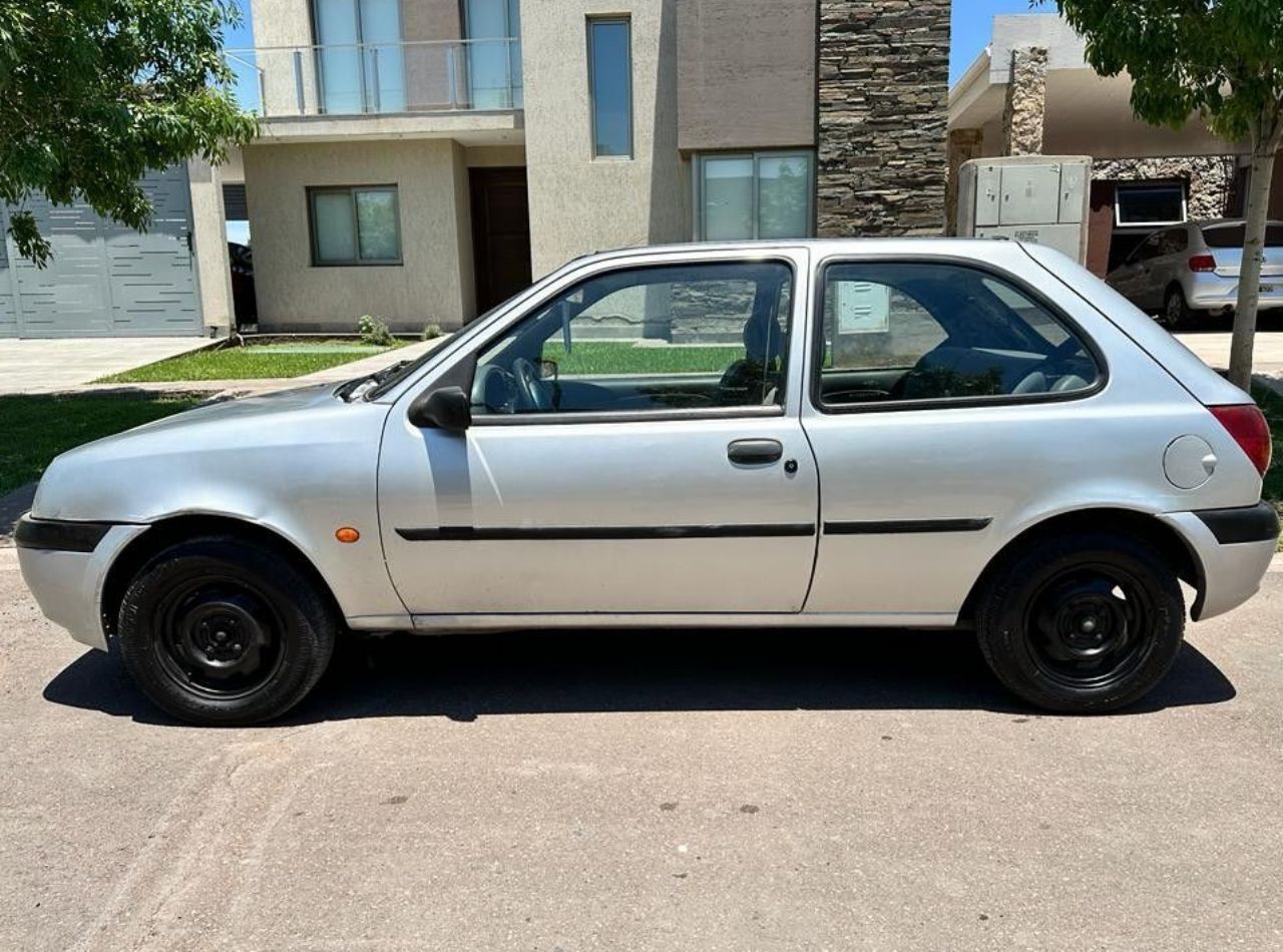 Ford Fiesta Usado en Mendoza, deRuedas