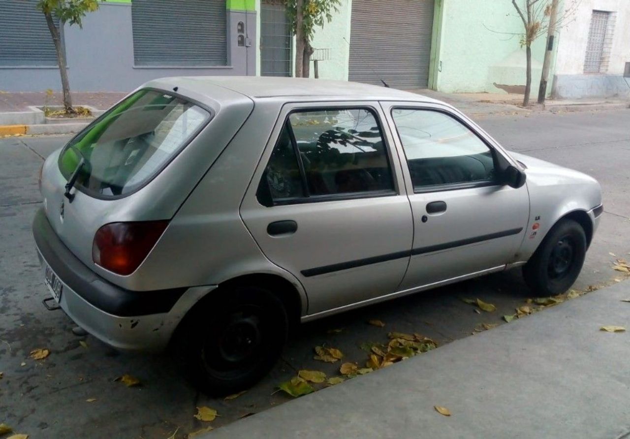 Ford Fiesta Usado en Mendoza, deRuedas