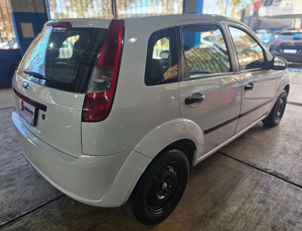 Ford Fiesta Usado en Mendoza, deRuedas